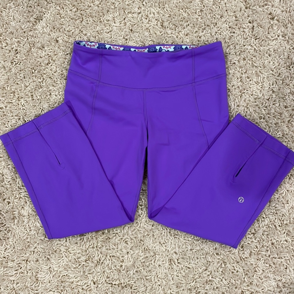 Lululemon CLOSET CLEAN OUT-Gather & Crow Crops-Size 6